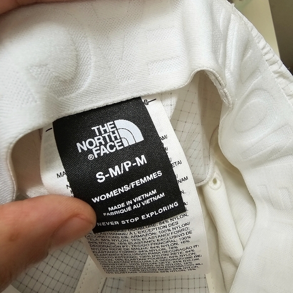 The North Face White Cap - Picture 3 of 3